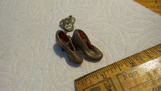 Vintage Novelty Pin Two Small Leather Shoes Attached To A Heart
