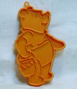 Hallmark Disney Vintage Cookie Cutter - Winnie The Pooh W/ Honey Pot Bear