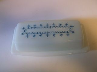 Vintage Pyrex Butter Dish With Lid Snowflake Garland Glass Blue White 72 - B 15