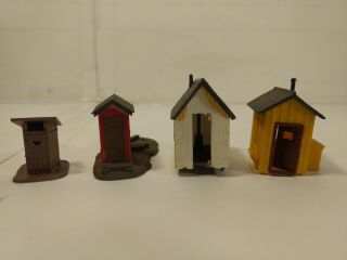 Vintage Plastic Set Of 4 Country Outhouses Ho Gauge Scale Tr931