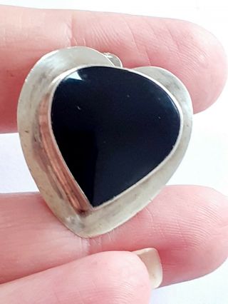 (703) VINTAGE STERLING SILVER AND ONYX HEART SHAPE CLIP ON EARRINGS 3