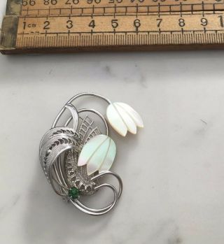 Pretty Vintage Brooch With Mother Of Pearl Flowers