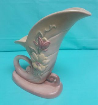 Vintage Hull Art Pottery 8 - 1/2 Cornucopia Vase,  19 Magnolia Circa 1940,  Matte