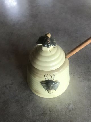 Vintage Ceramic Bee Hive Honey Pot Jar With Bees W/ Honey Dipper
