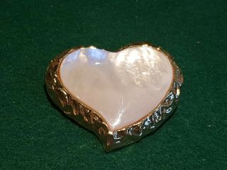 Vintage Style Mother Of Pearl Gold Tone Heart Brooch - [b756]