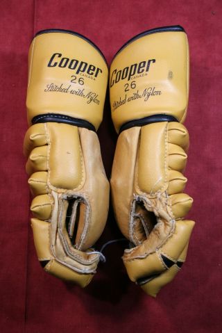 Vintage Cooper 26 Hockey Gloves - Leather Palms - Armourflex Thumb