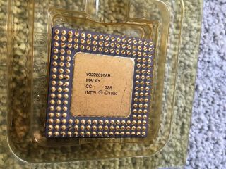 Intel i486 DX CPU A80486SX - 33 SX729 Vintage Gold and Ceramic 3
