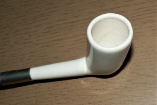 Zenith ' Holland ' Vintage Ceramic Tobacco Pipe.  Unsmoked 3