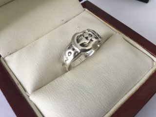 Vintage Art Deco Jewellery Fine Silver Buckle Ring w/ Engraved Flowers 4