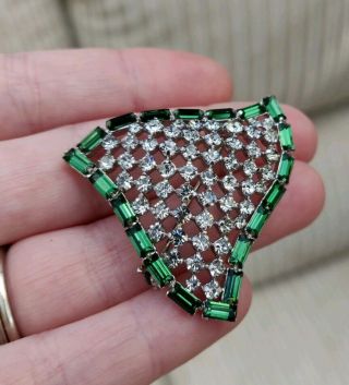 Stunning Vintage Jewellery Emerald Baguette Crystal Rhinestone Silver Brooch Pin