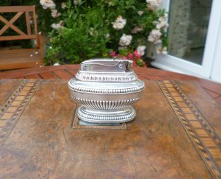 Gorgeous Vintage Ronson Queen Anne Table Lighter - 1950 
