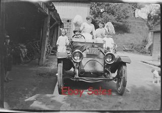 X5 - Gn Vintage Photo Negative - Young Girls Around Car