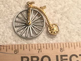 Vintage Signed Jj Old Fashioned Bicycle Pin Pewter Goldtone Brooch Moves