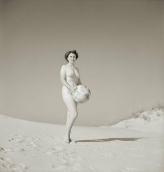 Vintage Pinup Negative 1950s Sexy Beach Pose (nudes)