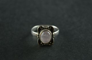 Vintage Sterling Silver Pink Stone Square Dome Ring - 5g
