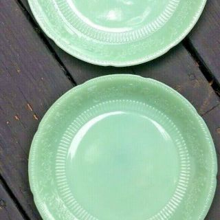 Set Of Two Vintage Jadeite Milk Glass Green Plates
