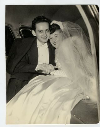 Vintage 7.  5 " X 9.  5 " Photo Pretty Bride Groom Inside Limo Wedding Portrait 1940 