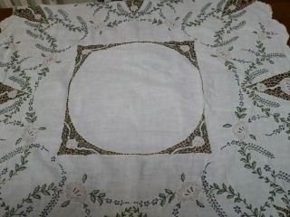 VINTAGE MADEIRA TABLECLOTH EMBROIDERED LINEN CUTWORK 40 