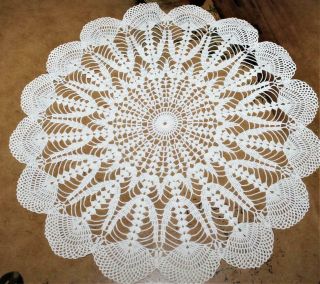 Vtg 50s 60s Round Doily Hand - Crochet White Wedding Tea Part Shabby Cottage 16 "