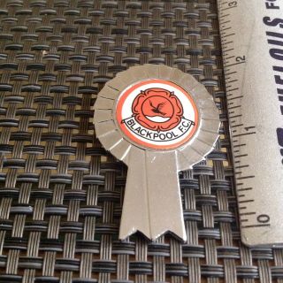 Blackpool Fc Vintage 1970s Enamel Football Pin Badge Rosette Style