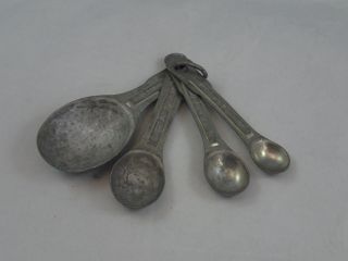 Vintage Aluminum Nesting Measuring Spoon Set With Ring