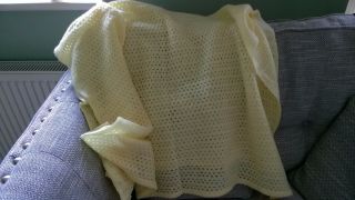 Vintage Cellular Baby Blanket Baby Cot Cover - Lemon Yellow