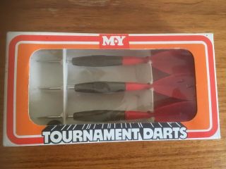 1970’s Retro M.  Y Tournament Darts - - Red Flights Vintage Sport