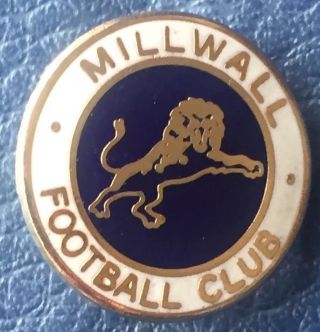 Vintage Millwall Fc Hard Enamel Round Metal Badge.