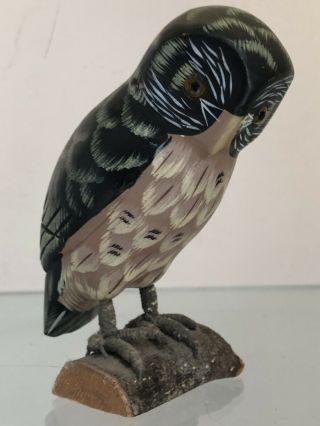 Exquisite Collectible Vintage Hand Carved Wood Bird Owl Figurine Sculpture