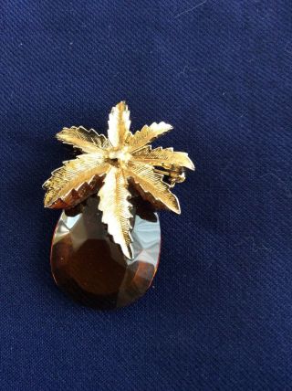 Vintage Gold Tone With Orange Faceted Stone Signed Sarah Cov Pineapple Brooch