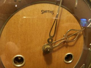 Smith ' s Vintage Chiming Mantel Clock Circa 1956 4