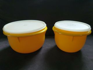 Tupperware Vintage Set Of 2 Yellow Mixing Bowls Small & Medium With Lids