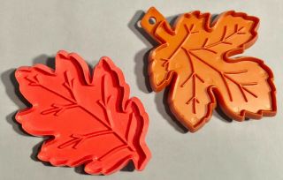 Vintage Hallmark Plastic Cookie Cutters Autumn Fall Season Leaf Leaves