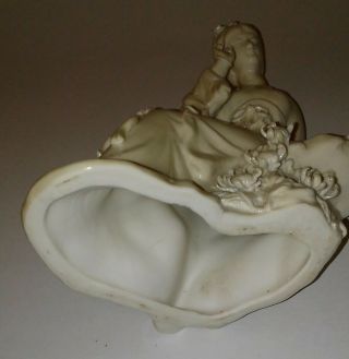 Vintage White Chinese Porcelain Figure of a Seated Woman 3