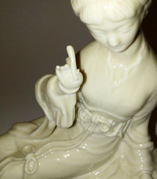 Vintage White Chinese Porcelain Figure of a Seated Woman 5