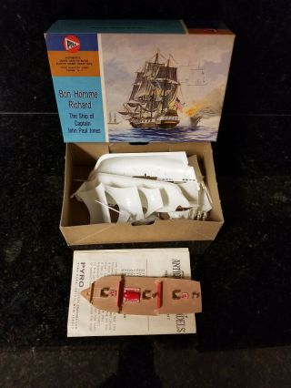 Vintage Pyro Bon Homme Richard Sailing Ship Model Kit