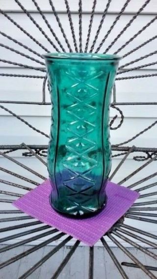 Vintage E.  O.  Brody Co.  8.  5 " Teal Depression Glass Vase Cleveland Ohio