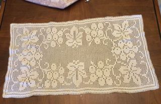 Vintage Crochet Table Runner 32x18”