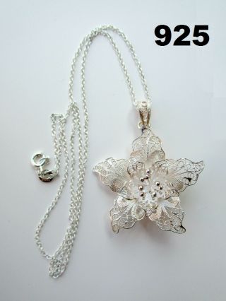 Estate Vintage Signed 925 Sterling Silver Filigree Flower Necklace