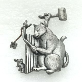Signed Jj Vintage Cat Baiting Mouse Brooch Pin Pewter Cheese Hammer Jewelry