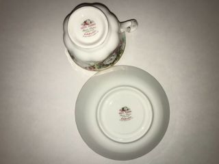 Vintage Royal Albert OLD COUNTRY ROSES TEA CUP AND SAUCER - 4