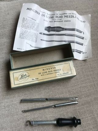 Vintage Lees Minerva De Luxe Rug Needle 2 Different Points No.  690 Box