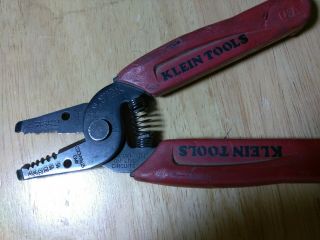 2 Vintage Klein 11046 Wire Stripper/cutter 16 - 26 Awg Stranded The Yellow One Has
