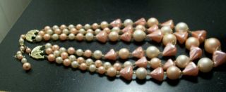 Vintage fashion 3 strands beads collar necklace peach coral graduated sizes 1960 2