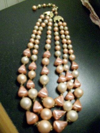 Vintage fashion 3 strands beads collar necklace peach coral graduated sizes 1960 4