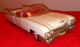 Vintage 1959 Cadillac Eldorado Convertible 1/18 Diecast Maisto Model Car