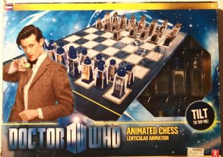 Dr Who Lenticular Animation Chess Set Game