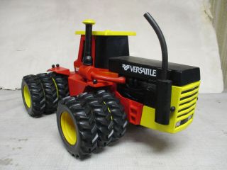 (1989) Scale Models Versatile 1156 4wd Toy Tractor With Triples,  1/16 Scale