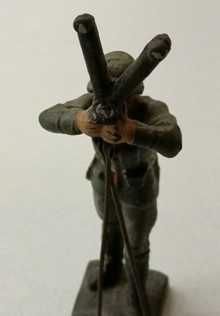 German Ww 2 Elastolin / Lineol - Soldier With Scissors Telescope - 7cm Figurine