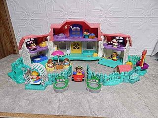 Fisher Price Little People Sweet Sound Doll House 6 People & Dog & Fencing Euc
